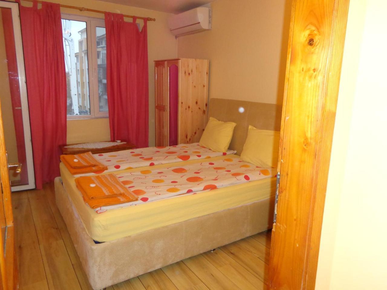 Apartment Moni 2 Veliko Tarnovo Exterior photo
